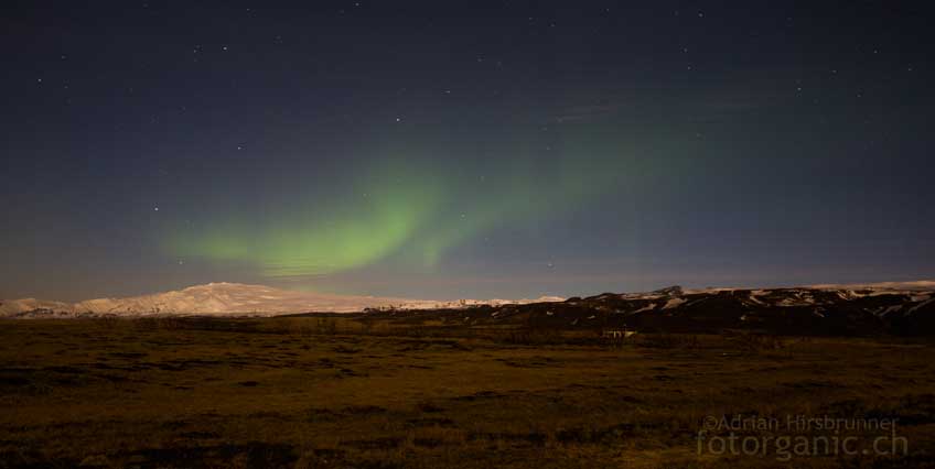 Das Polarlicht über dem Vulkan Eyjafjallajökull war visuell erst nicht sichtbar. Mit dem Kamerasensor konnte ich es trotzdem detektieren.