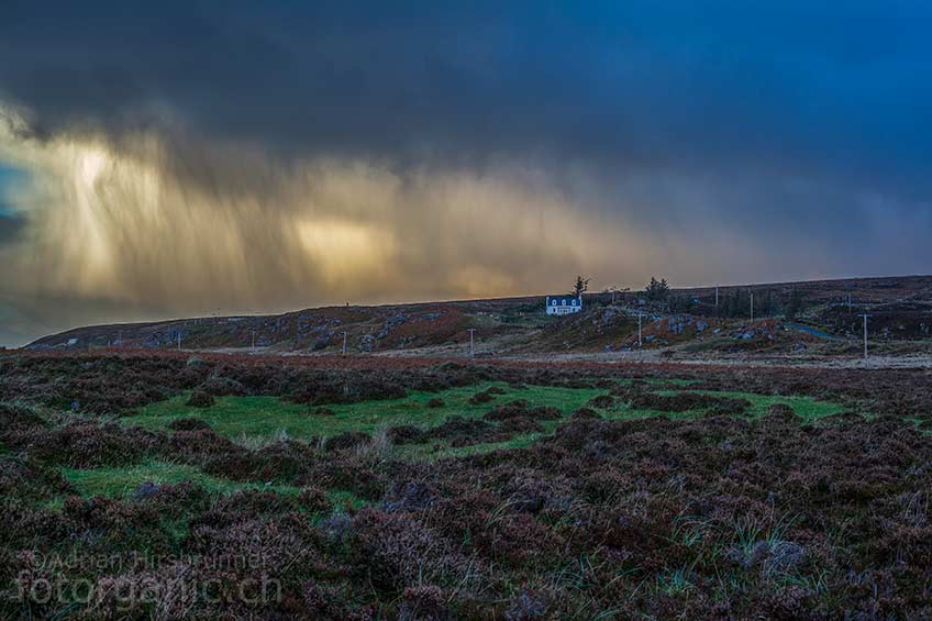 Trifft uns die Regenfront - oder trifft sie uns nicht? Das Wetter ist in Schottland eine unsichere Komponente.