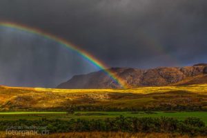 Schottland beherbergt viele sehenswerte Reiseziele. Aber auch landschaftlich unscheinbare Orte, verwandeln sich bei der richtigen Lichtstimmung zu grossen Sehenswürdigkeiten!